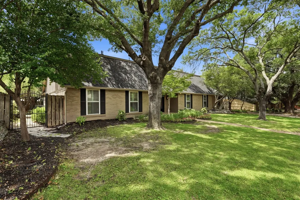 3812 Lands End Street Fort Worth TX 76109