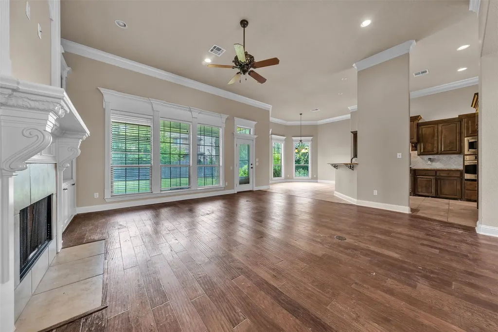 335 Edinburgh Lane Waco TX 76712
