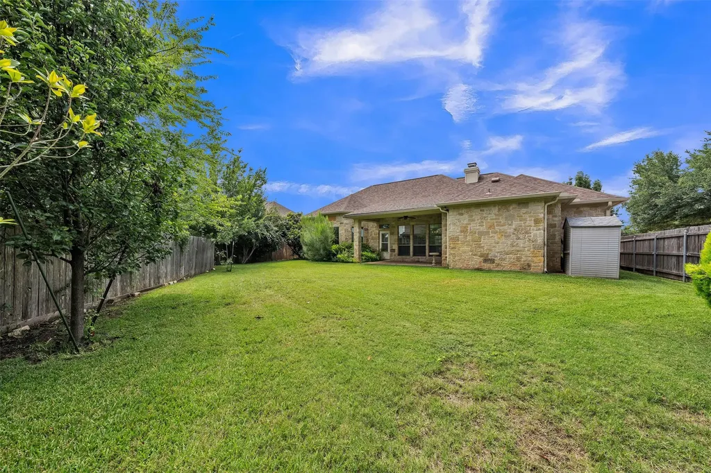 335 Edinburgh Lane Waco TX 76712
