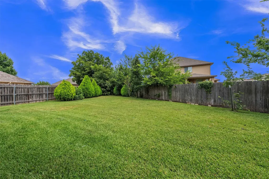335 Edinburgh Lane Waco TX 76712