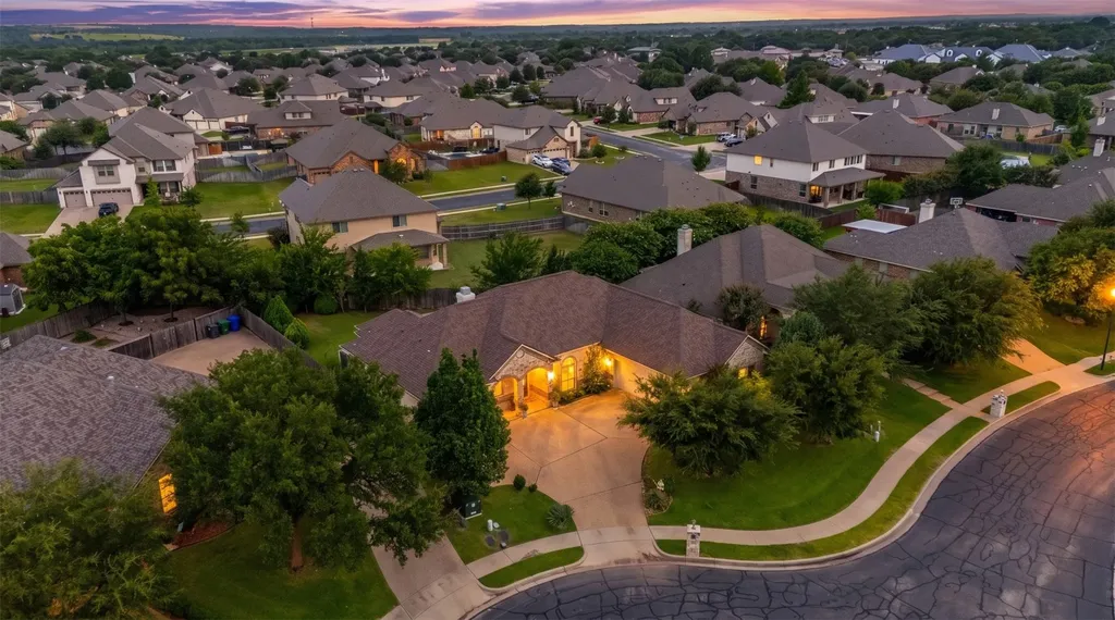 335 Edinburgh Lane Waco TX 76712