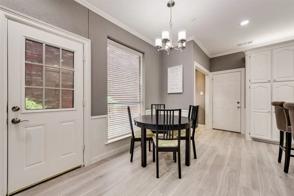 17060 Upper Bay Road Addison TX 75001