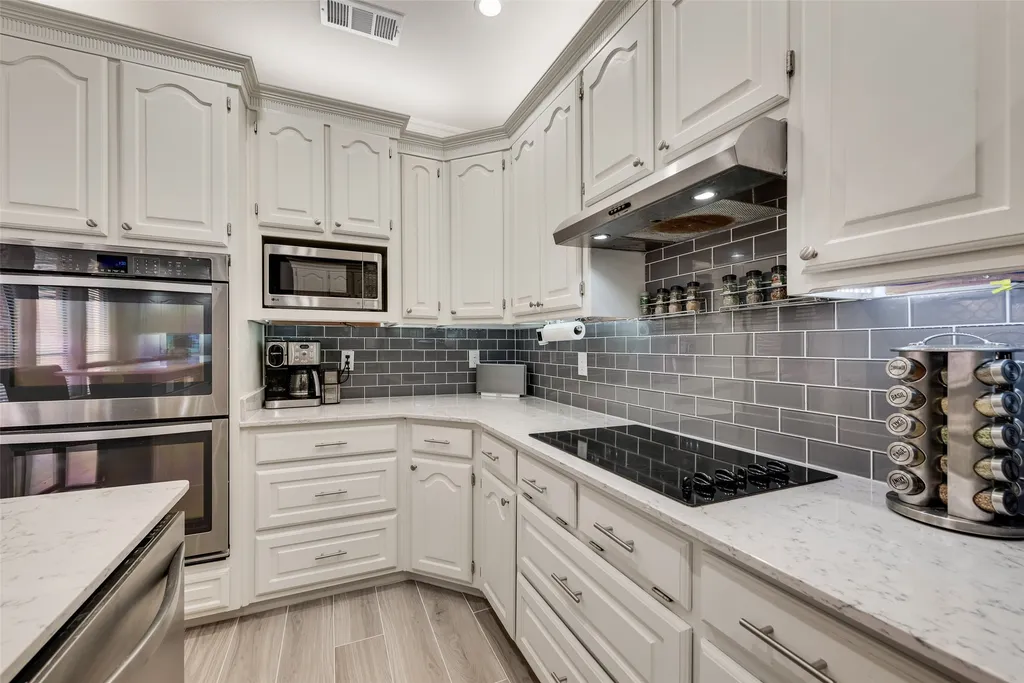 17060 Upper Bay Road Addison TX 75001