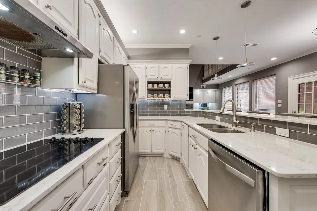 17060 Upper Bay Road Addison TX 75001