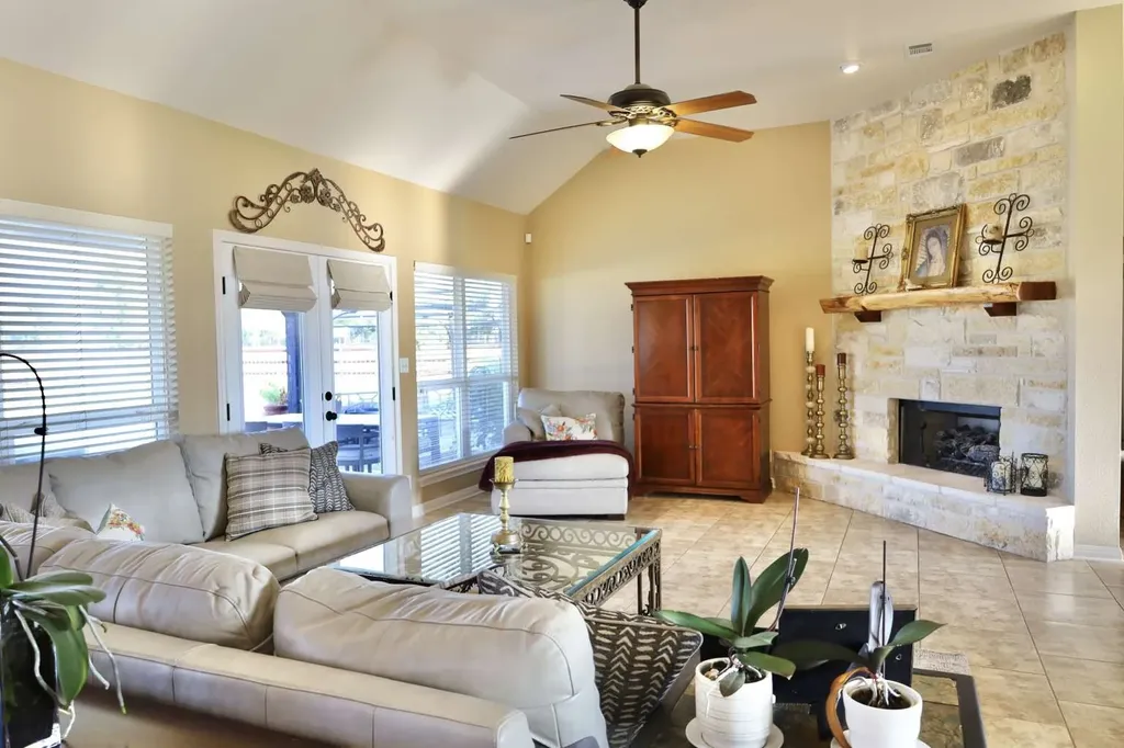 1125 County Road 230 Florence TX 76527