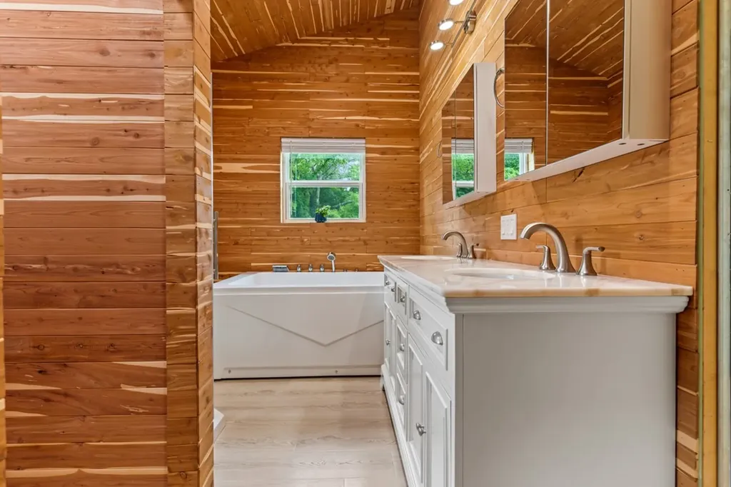 1129 Holly Road Gilmer TX 75644