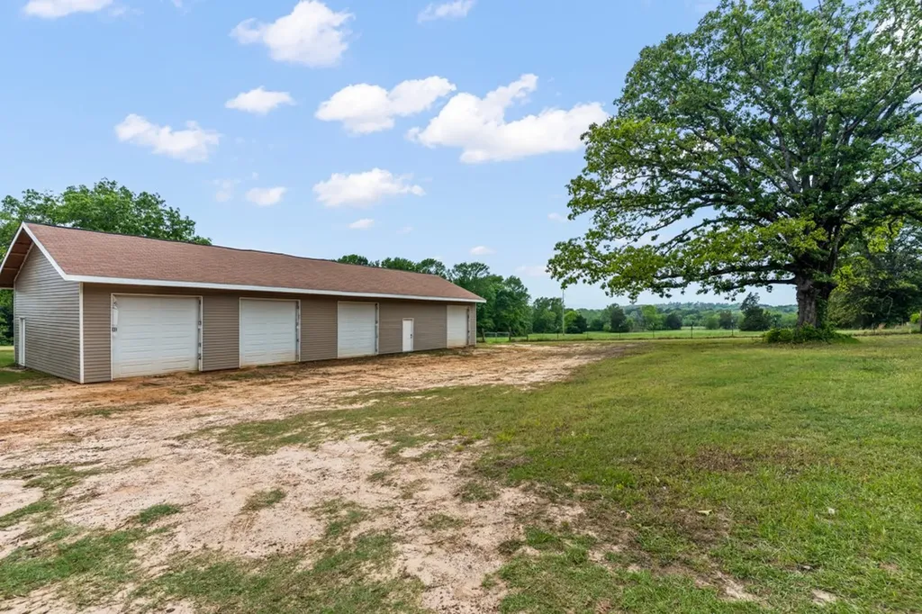 1129 Holly Road Gilmer TX 75644
