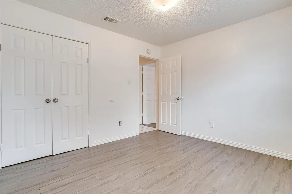 716 S Perkins Street Fort Worth TX 76103