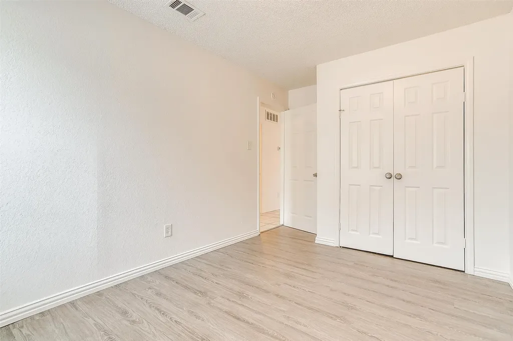 716 S Perkins Street Fort Worth TX 76103
