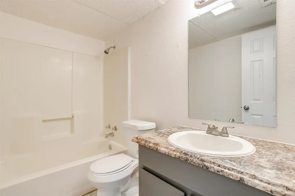 716 S Perkins Street Fort Worth TX 76103