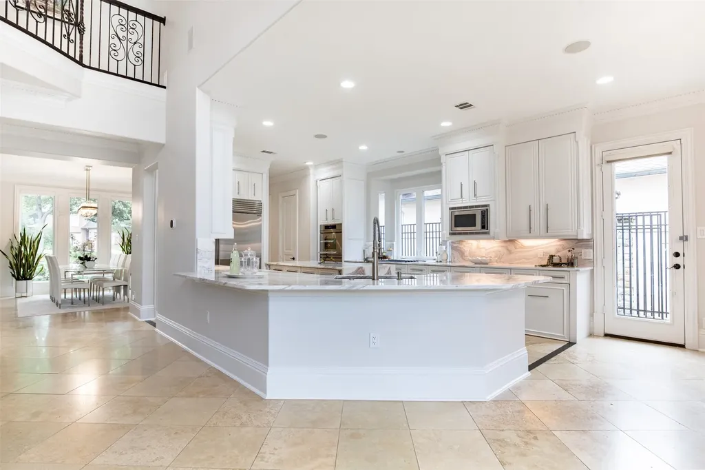 5809 Golden Leaf Court Plano TX 75093