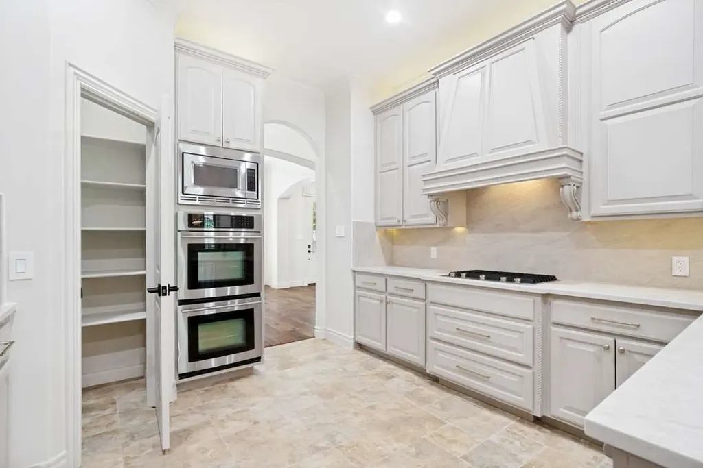 6705 Medinah Drive Fort Worth TX 76132