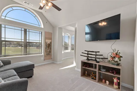 800 Beckington Drive Shady Shores TX 76208