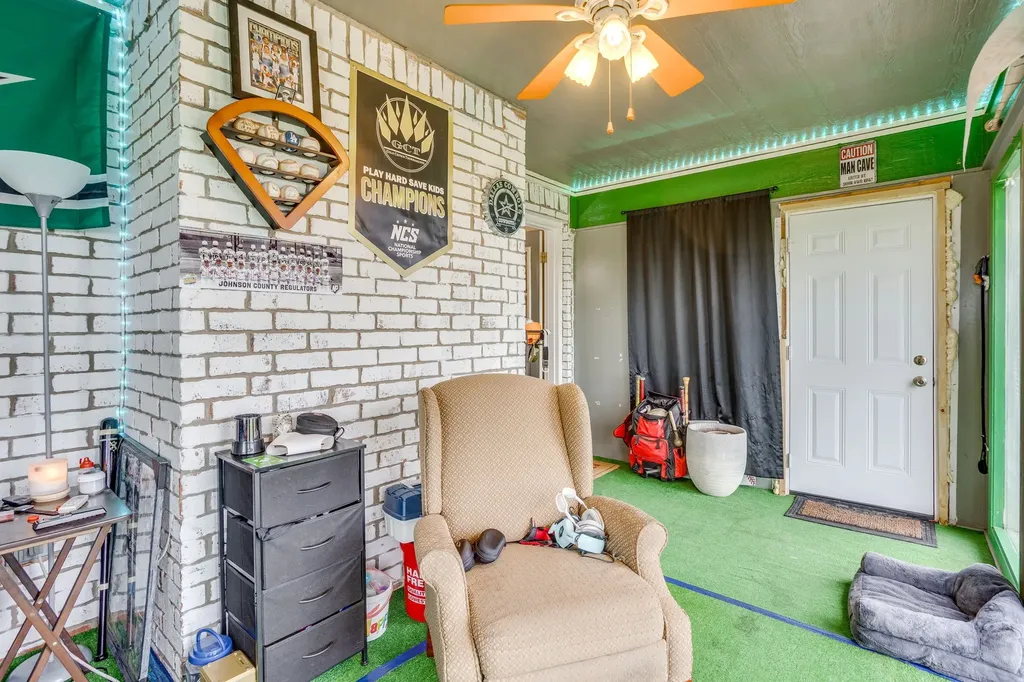 2516 County Road 415 Coyote Flats TX 76031
