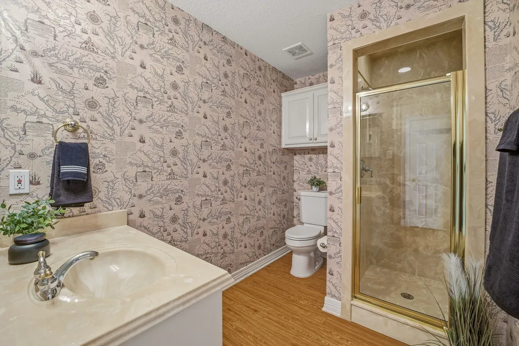 5900 Nutcracker Drive Granbury TX 76049