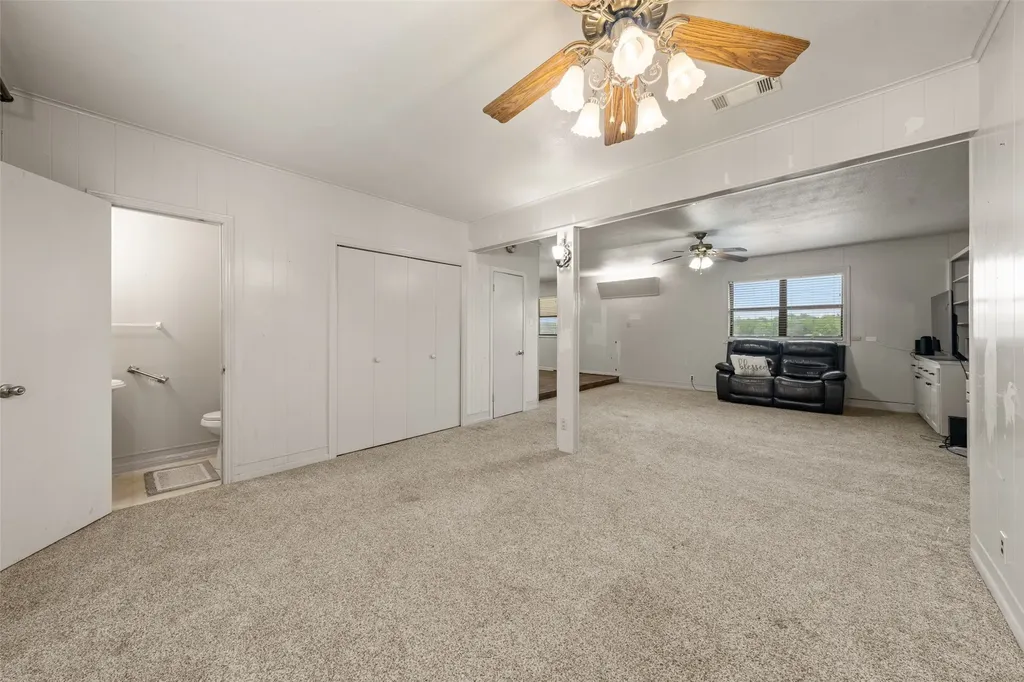 608 W Spring Street West TX 76691
