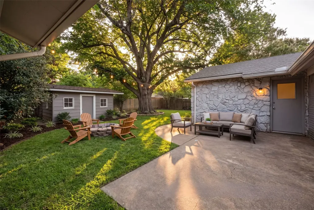 744 Willow Street Hurst TX 76053