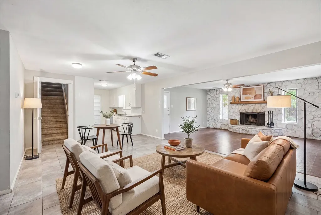 744 Willow Street Hurst TX 76053