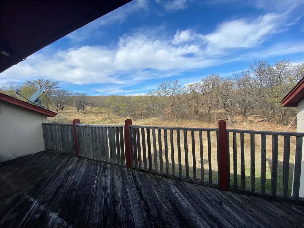 143 Private Road 1509 Runaway Bay TX 76426