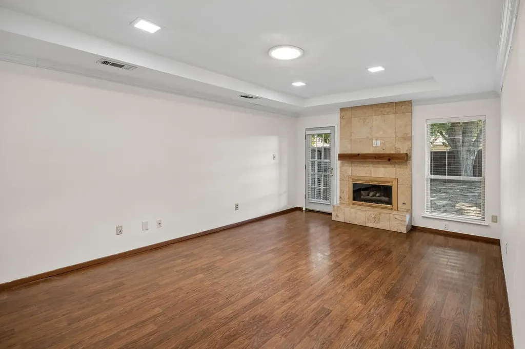 1043 Cherrywood Lane Carrollton TX 75006