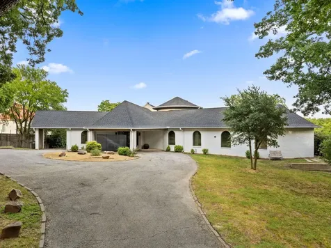 8542 Meadowbrook Drive Fort Worth TX 76120