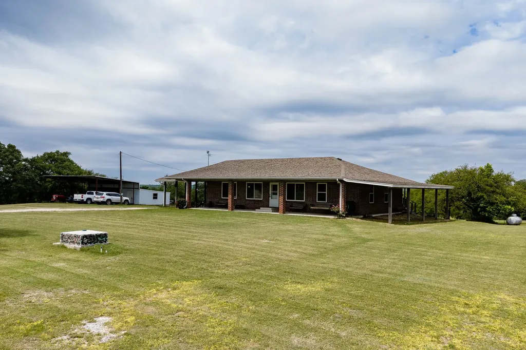 16271 Fm 880 S Cross Plains TX 76443