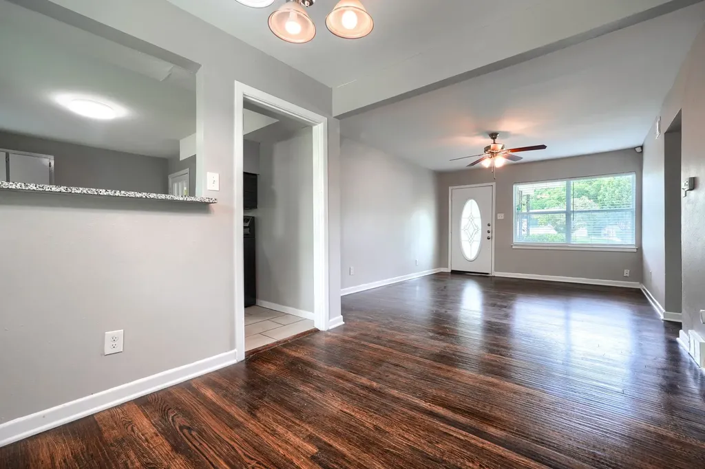 10628 Benbrook Drive Dallas TX 75228