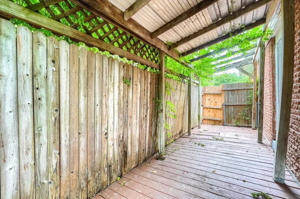 10628 Benbrook Drive Dallas TX 75228