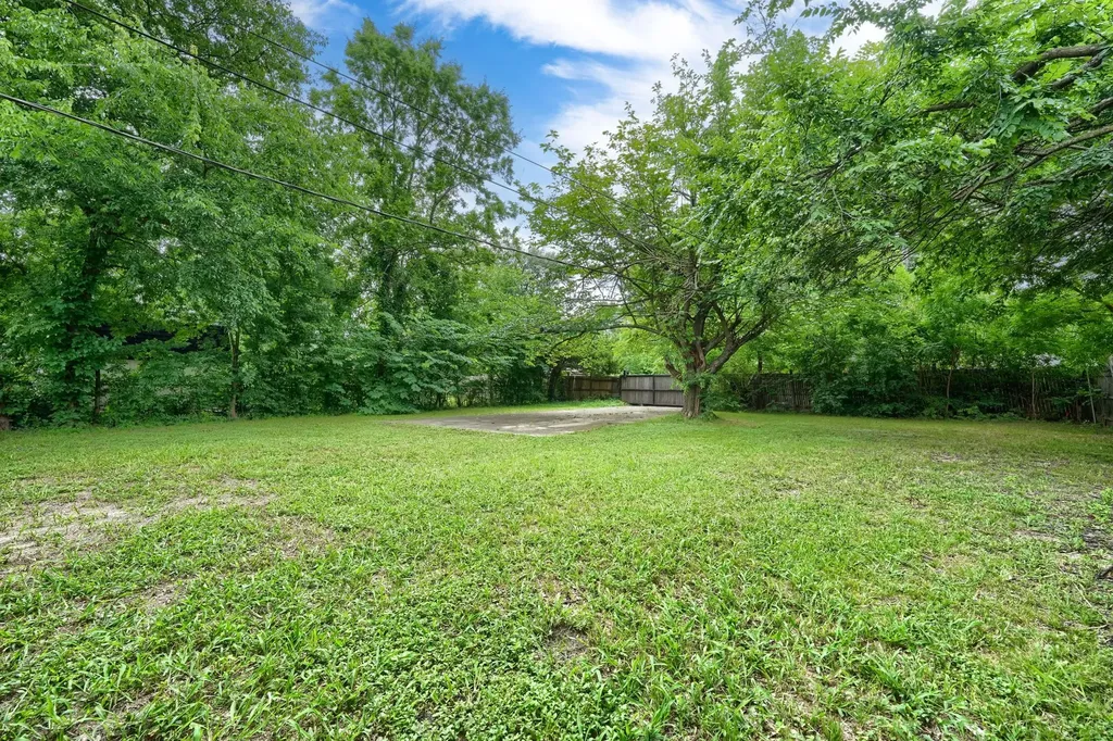 10628 Benbrook Drive Dallas TX 75228