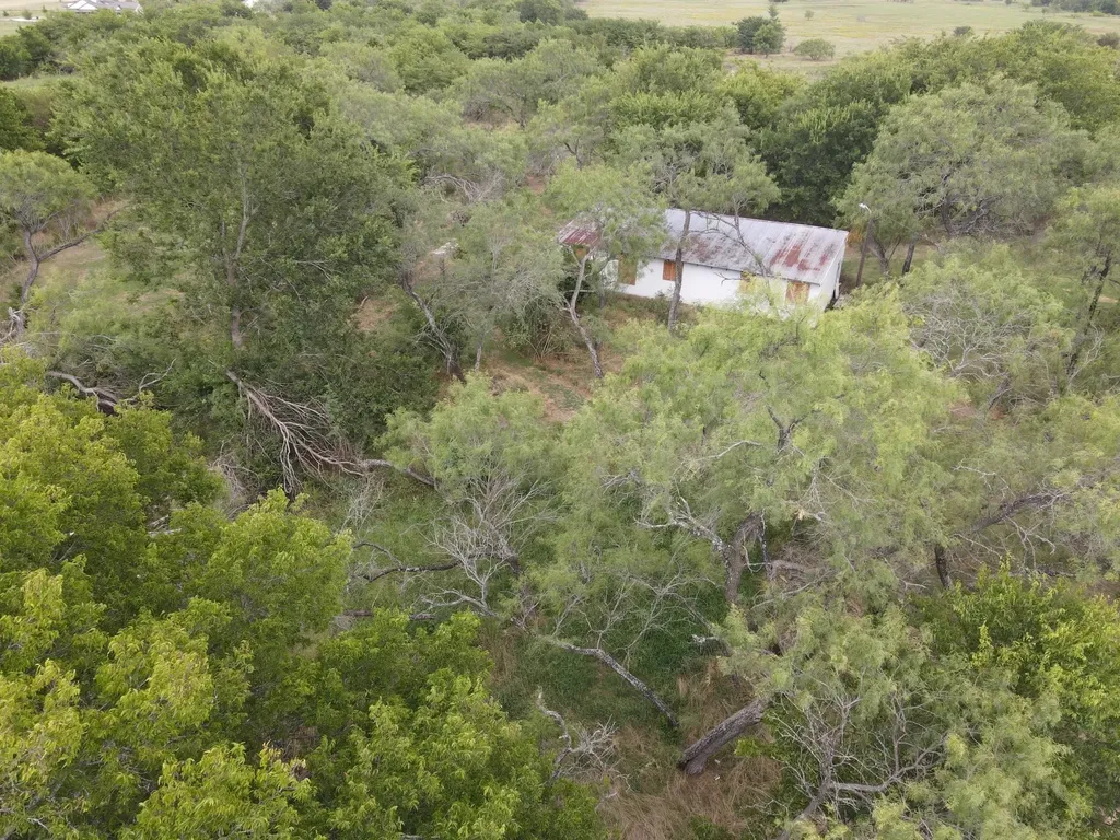 5910 Sh-34 Oak Ridge TX 75142