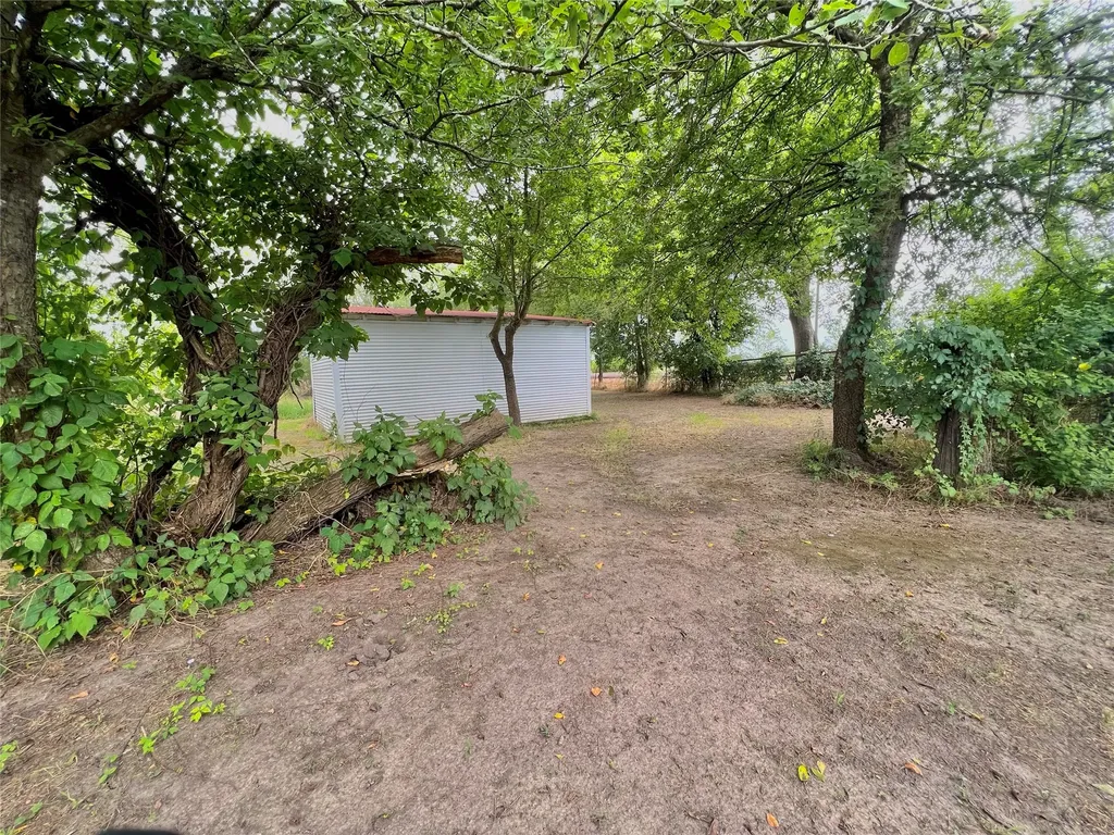 5910 Sh-34 Oak Ridge TX 75142