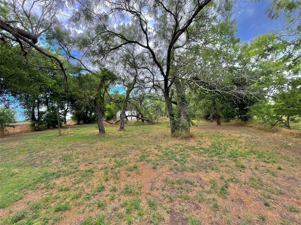 5910 Sh-34 Oak Ridge TX 75142