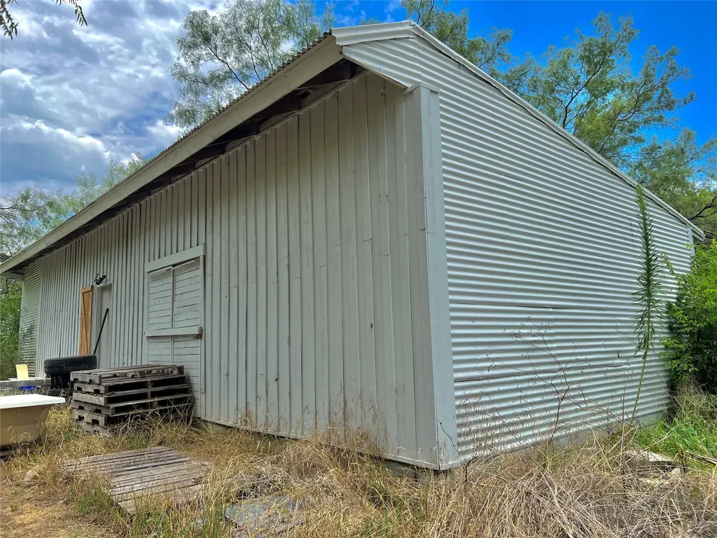 5910 Sh-34 Oak Ridge TX 75142