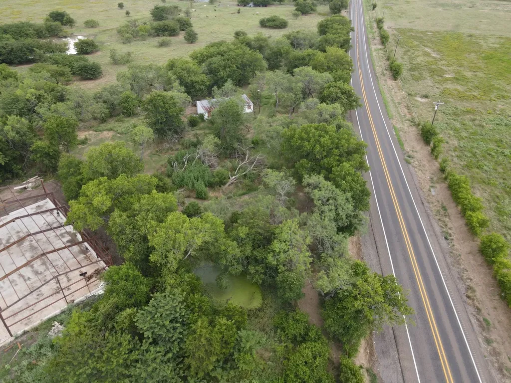 5910 Sh-34 Oak Ridge TX 75142