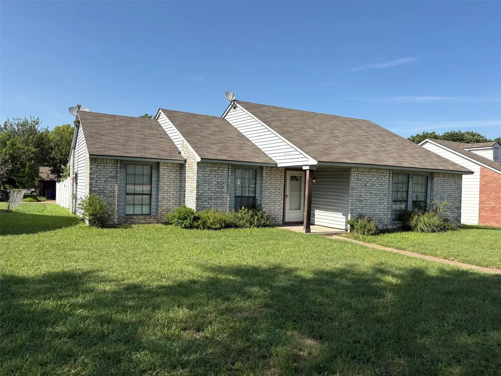 537 E Bethany Drive Allen TX 75002