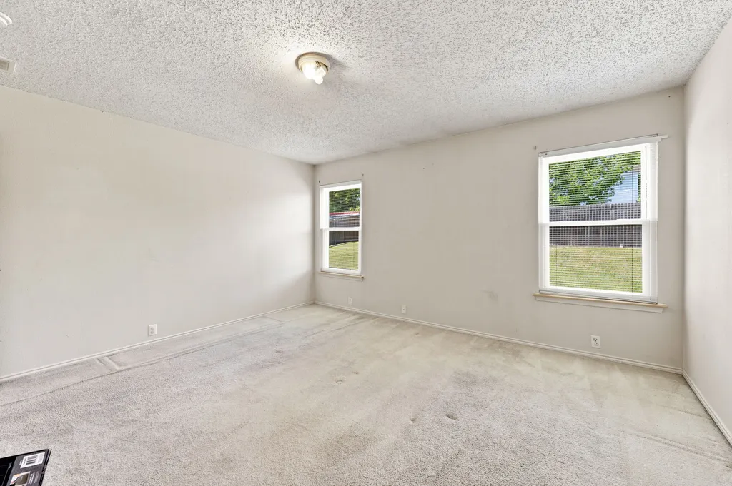 1409 Dundee Drive Arlington TX 76002