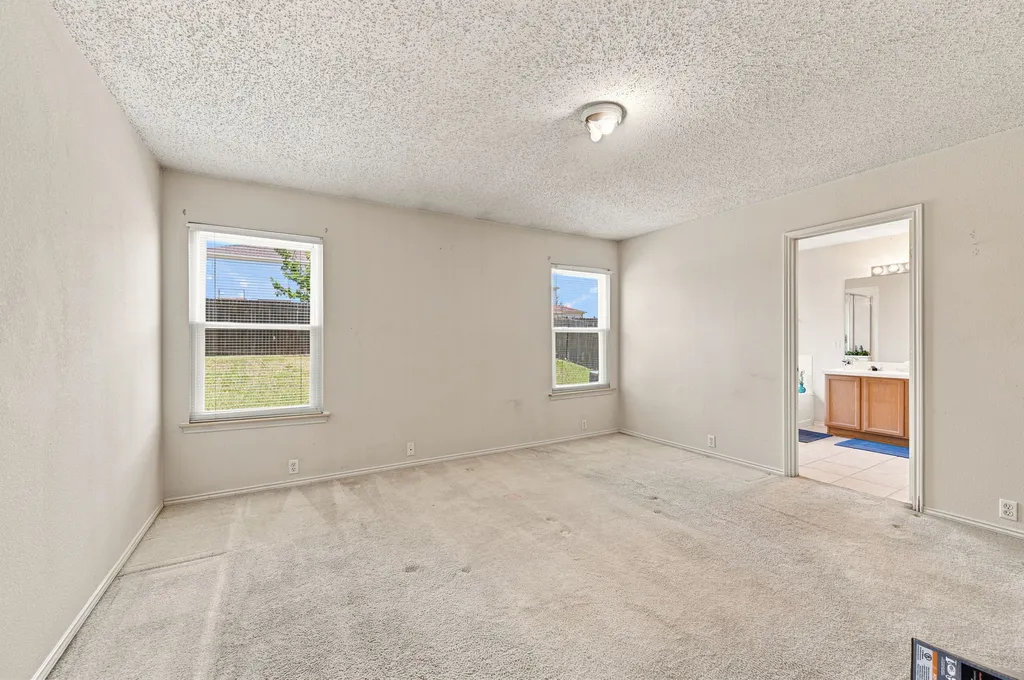 1409 Dundee Drive Arlington TX 76002