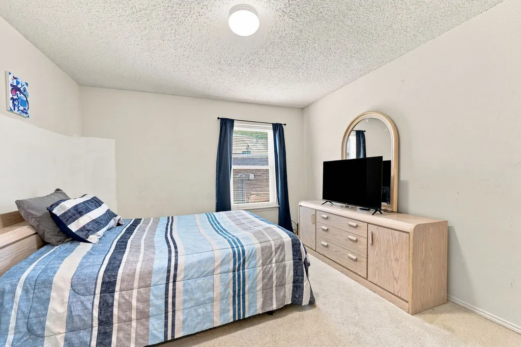 1409 Dundee Drive Arlington TX 76002
