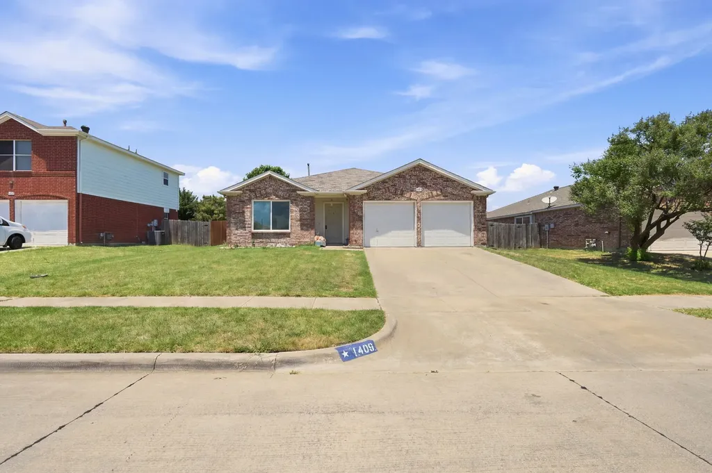 1409 Dundee Drive Arlington TX 76002