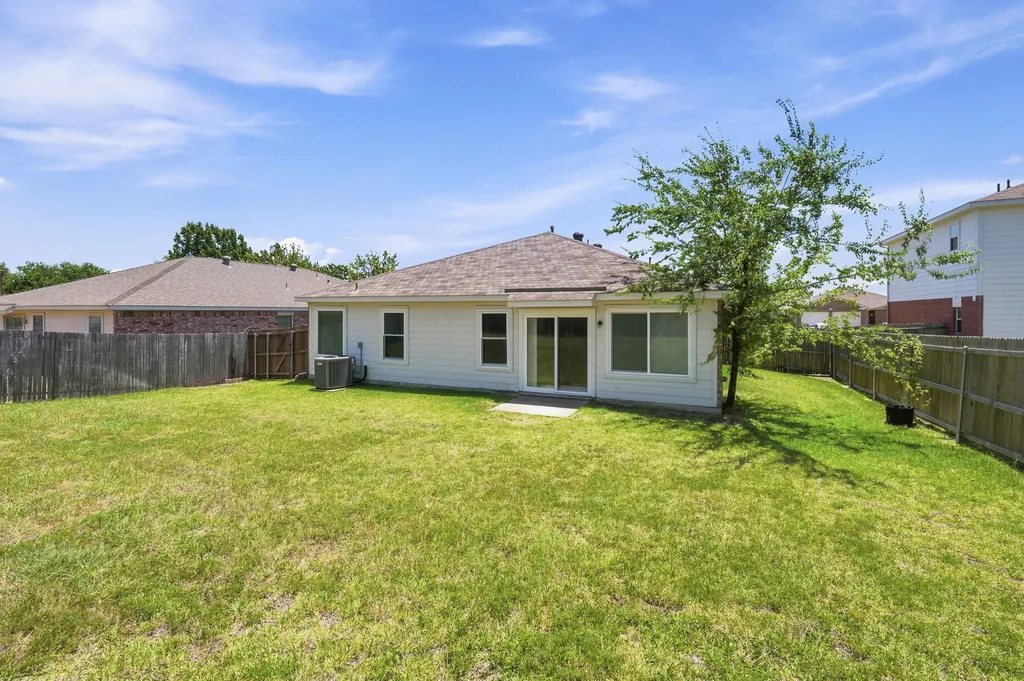1409 Dundee Drive Arlington TX 76002