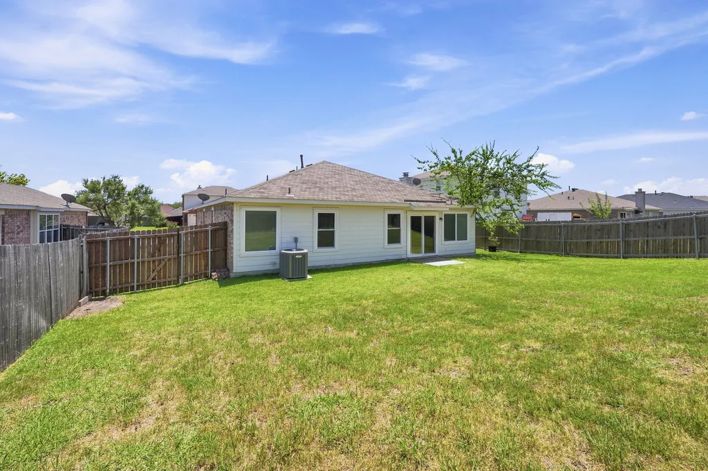 1409 Dundee Drive Arlington TX 76002