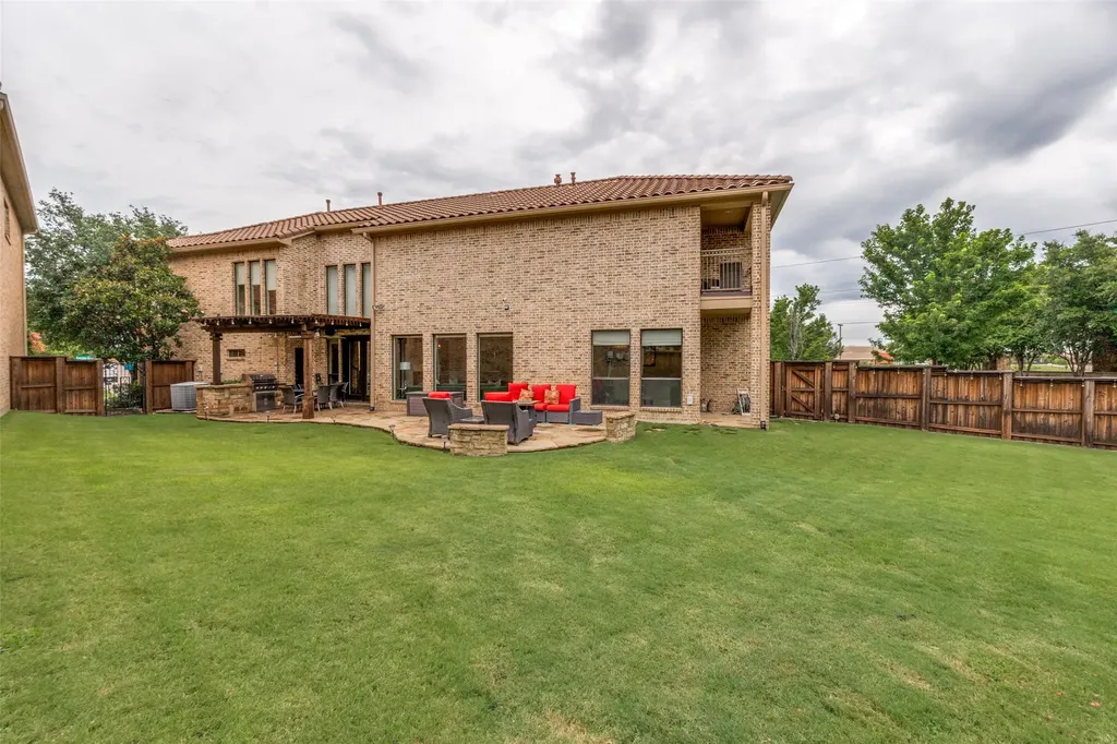228 Concho Drive Irving TX 75039