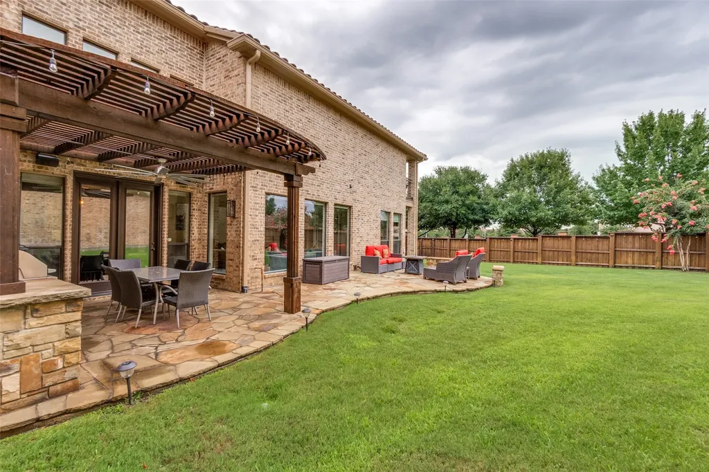 228 Concho Drive Irving TX 75039
