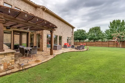 228 Concho Drive Irving TX 75039