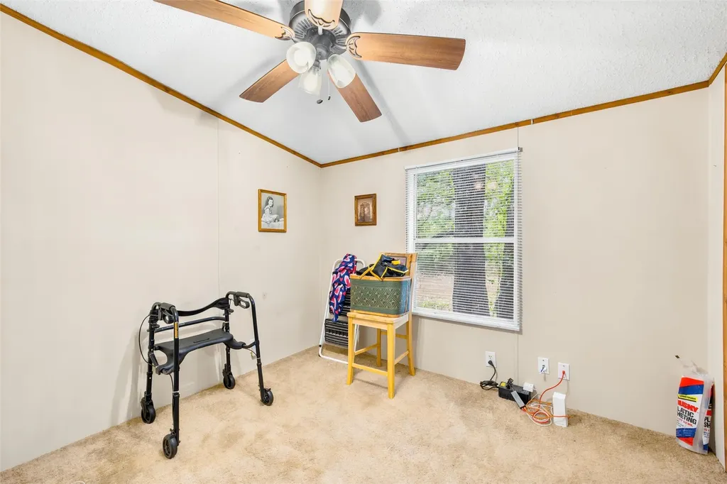 154 Hcr 1217 Blum TX 76627