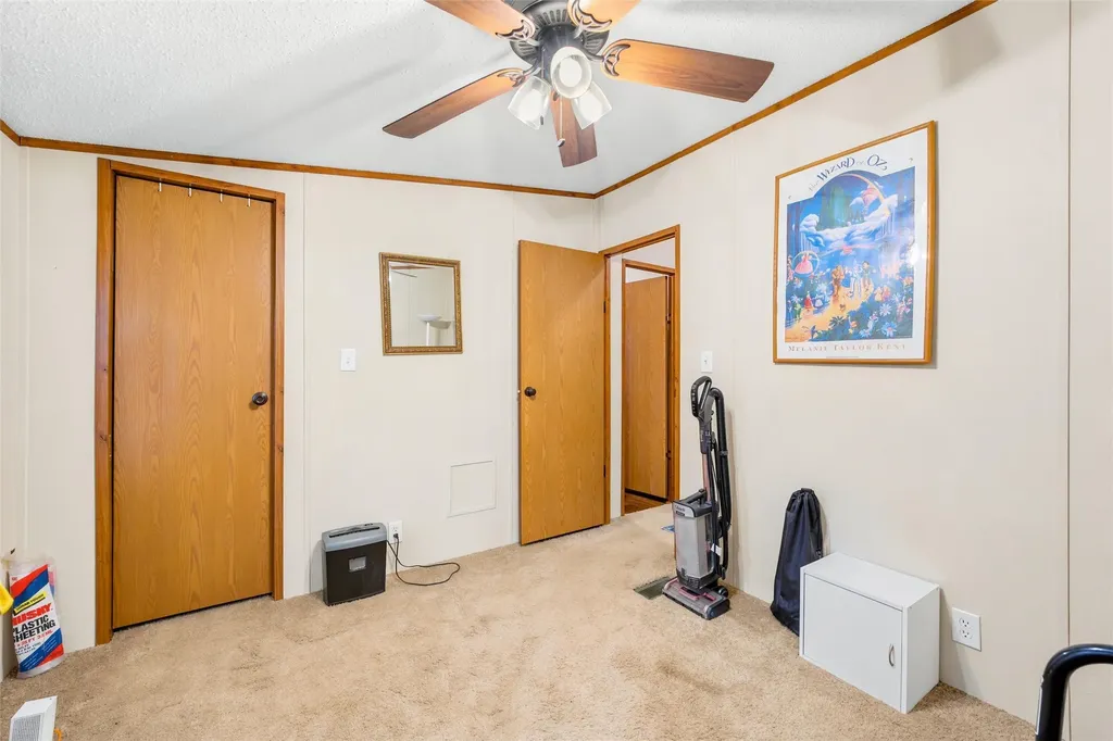 154 Hcr 1217 Blum TX 76627