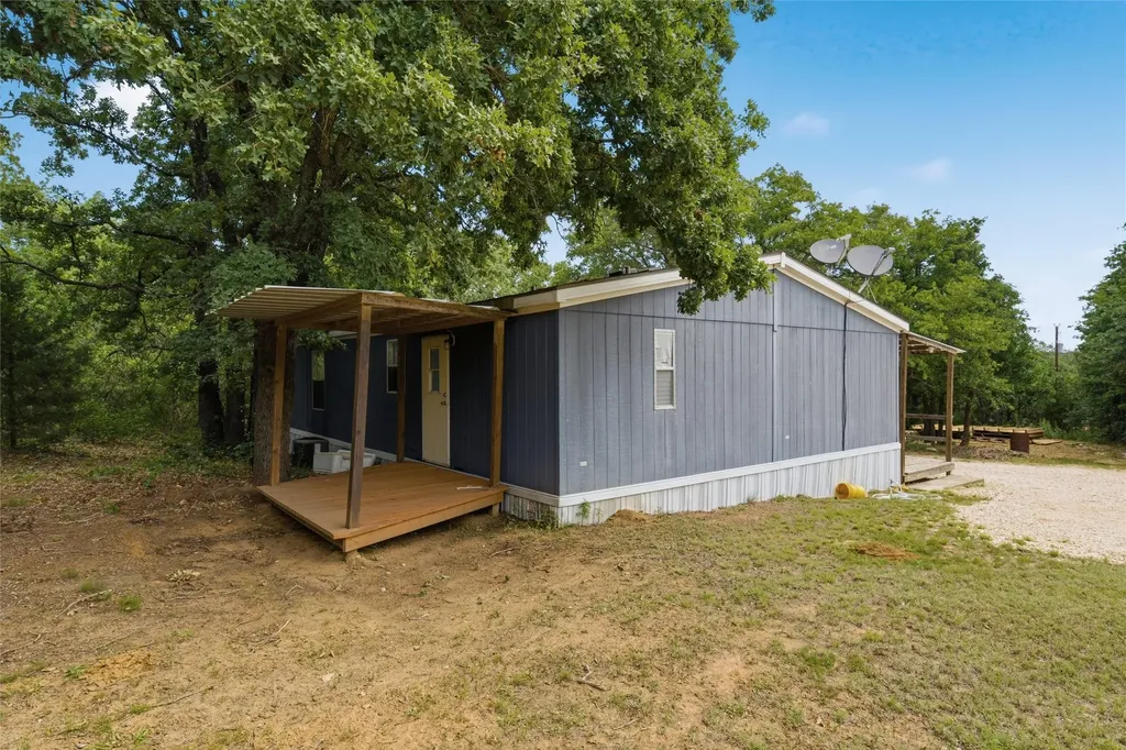 154 Hcr 1217 Blum TX 76627