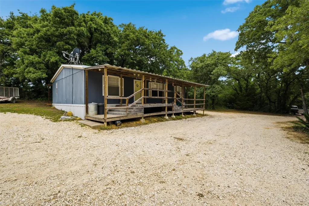 154 Hcr 1217 Blum TX 76627