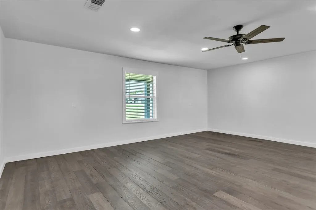 110 Twin Circle Wortham TX 76693