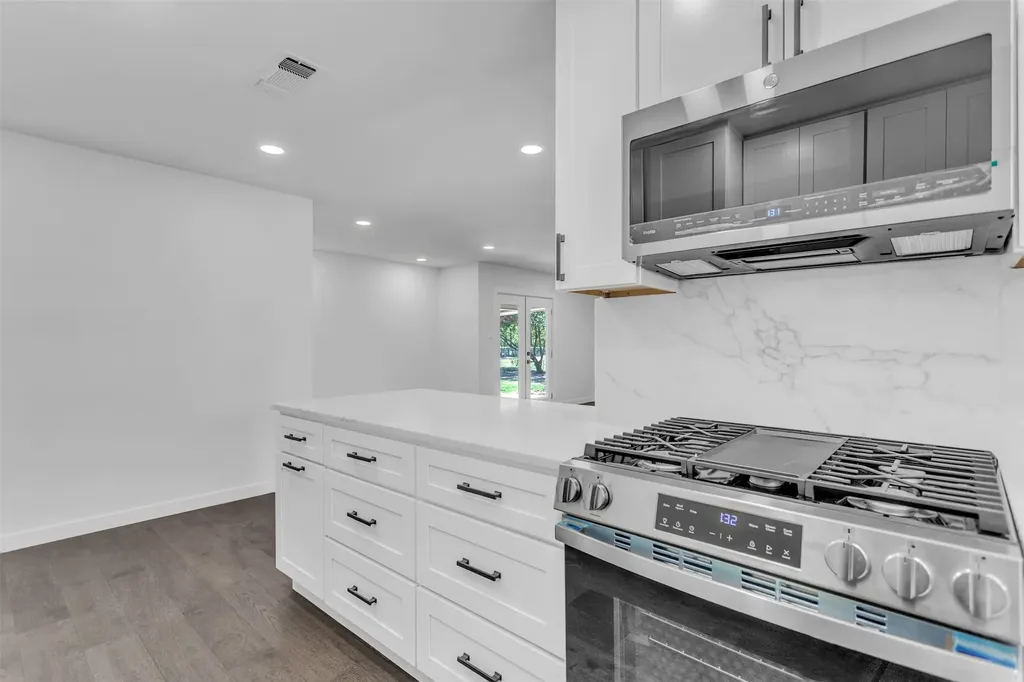 110 Twin Circle Wortham TX 76693